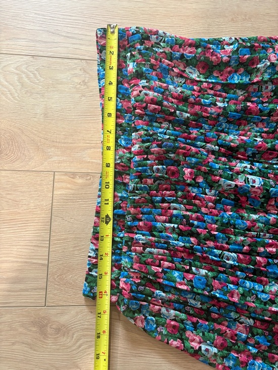 Suzy Shier Floral Pleated Midi Skirt in Green, Pink and Blue size L brand new - Picture 4 of 6